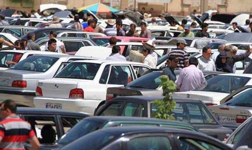 فاطمی امین: مافیای خودرو نمی‌خواهند قیمت‌ها کاهش پیدا کند