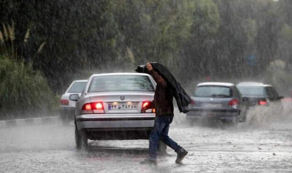 احتمال سیلاب‌های موقت در ارتفاعات برخی استان‌ها / افزایش اشعه فرابفش و ...