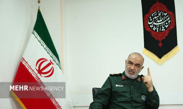 شلیک موشک بالستیک دوربرد از ناو جنگی سپاه