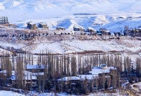 برف بازی درکنار چشمه های آب گرم