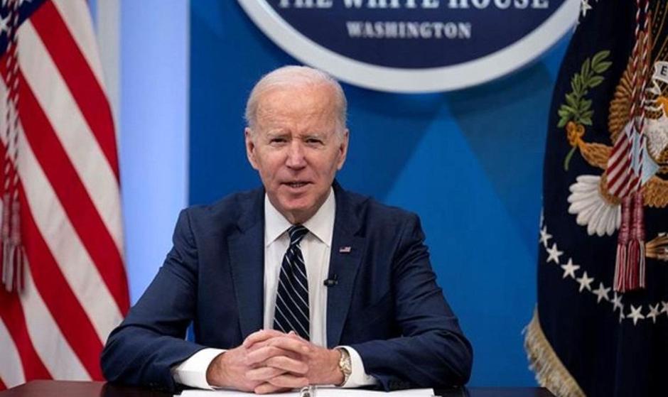 رئیس‌ جمهور آمریکا «وضعیت اضطراری ملی» در مورد ایران را یک سال دیگر ...