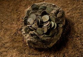 ماجرای کشف صد‌ها سکه تاریخی در یک گودال