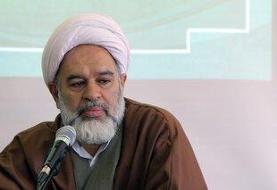 انتقاد یک روحانی از نحوه پوشش جلسه جمعی از روحانیون حوزه علمیه قم با پزشکیان توسط صدا و سیما/ ...