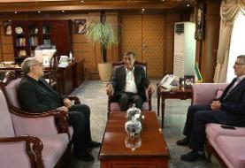 ظفرقندی در وزارت بهداشت مستقر شد