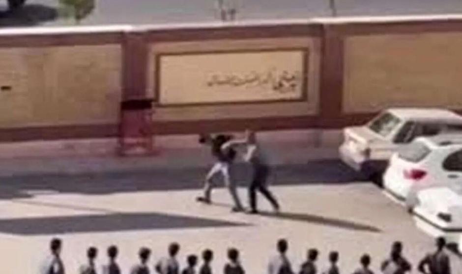ناظم خاطی مدرسه در رباط کریم اخراج شد