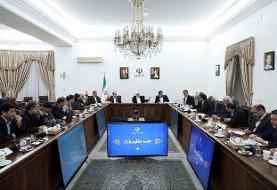 مسئولان اختلافات را در تریبونها مطرح نکنند | نان در تهران نباید تبدیل به یک مسأله سیاسی شود
