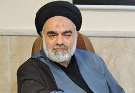 امام جمعه اصفهان: وضعیت امروز آمریکا شبیه روزهای پایانی حکومت پهلوی است