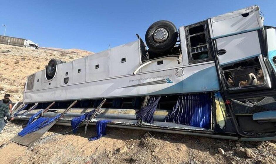 جزئیات حادثه سقوط اتوبوس به دره در جاده دماوند