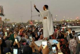 الهه مرگ سودانی‌ها؛ زنی به نام آلا صلاح