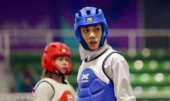 جادوی ساینا کریمی ۱۹ ساله روی شیاپچانگ