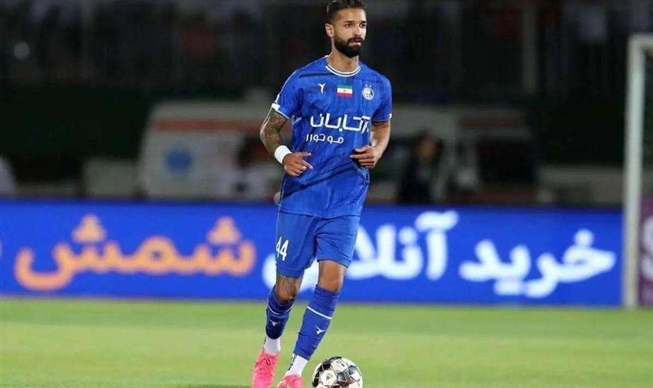 در پی انتشار یک ویدیو از آرمین سهرابیان، باشگاه استقلال به او اجازه ...