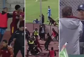 ببینید / بزرگترین دعوای فوتبال با ۱۷ اخراجی