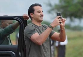 مدل گوشی و کتونی امیر قطر خبرساز شد؛ ببینید + عکس