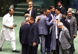 نامه هشدار تورمی ۵۱ نماینده به مسئولان ارشد نظام+جزئیات