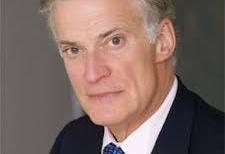 رُم می سوزد و نِرون کمانچه می نوازد!