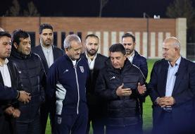 رئیس‌جمهور همراه با ملی‌پوشان فوتبال کشورمان پا به توپ شد