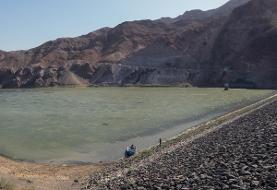 کم آبی شدید در سد سیاهو (عکس)