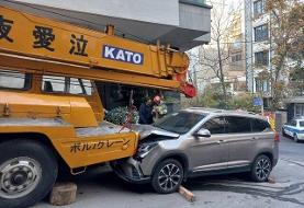 مرگ راننده جرثقیل ۲۵ تنی در حادثه صبحگاهی تهران + عکس