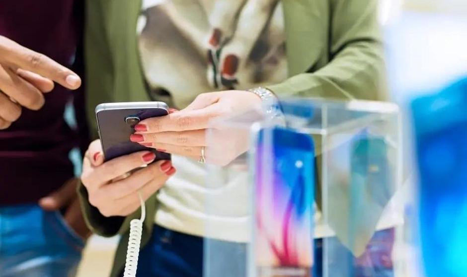 قیمت گوشی امروز ۱۹ آذر ۱۴۰۴