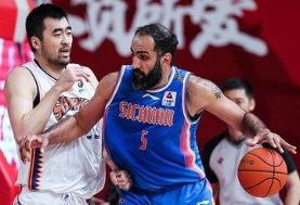 حامد حدادی در یک قدمی استقلال!