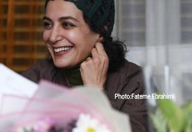 الهام کردا از «فضای خالی» رونمایی کرد؛ حضور بازیگر با استایل پاییزی (عکس)