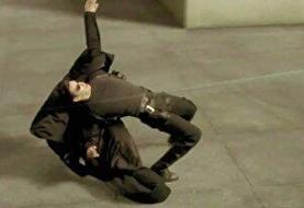 غذای روستایی سنگاپور: ماهی سرماری سرخ شده با سس تند (فیلم)