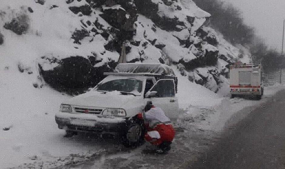 بیش از ۱۵۰۰ نفر اقلام غذایی اضطراری گرفتند