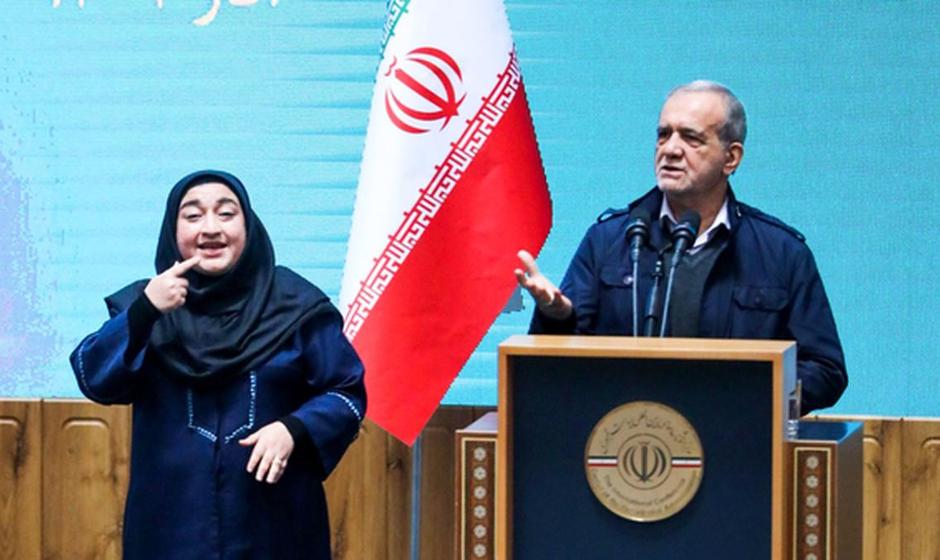 نباید مردم را به خودی و غیرخودی تقسیم کرد/ با کمک مردم ایستاده‌ایم