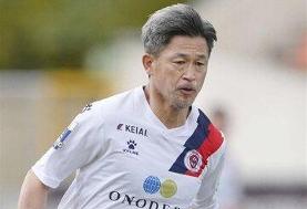 قرارداد جدید ستاره فوتبال در ۵۸ سالگی!