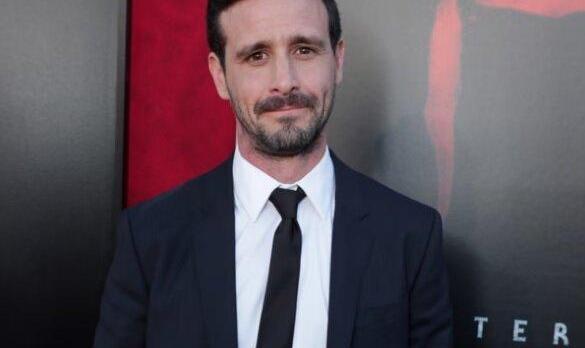 بازیگر مطرح خودش را حلق آویز کرد!