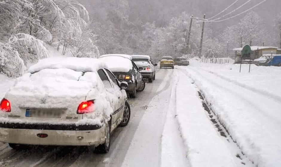 جاده‌های کشور در محاصره برف، باران و مه