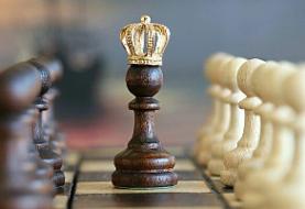 پادشاه عصبانی شد؛ مشت کوبیدن او بر روی میز را ببینید