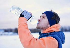 چرا سرما بدن را خشک می‌کند؟ / راهکارهای کاهش کم آبی بدن در زمستان