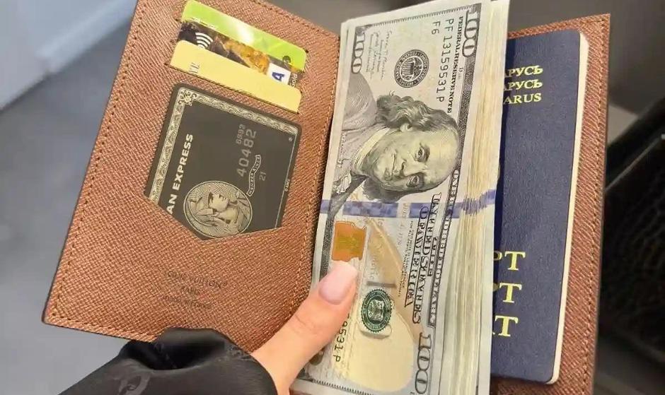 نرخ ارز مسافرتی از ۱۲۴ هزار تومان گذشت