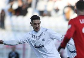 جزئیات شکایت استقلال و تراکتور از بازیکن ملوان؛ سینا خادم‌پور غیرمجاز است؟