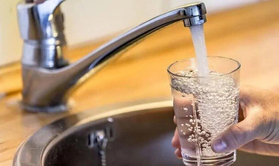 قیمت تمام‌شده آب بیش از ۶۵۰۰ تومان است / برای مصرف بیش از دو برابر، ...