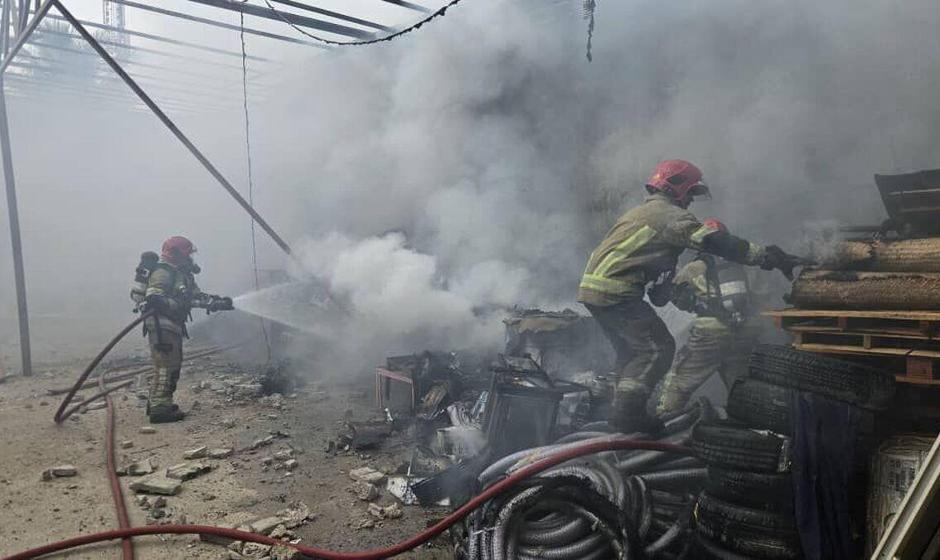 ۲ مصدوم در پی حادثه آتش‌سوزی در پتروشیمی بوشهر / فعالیت‌ها به حالت عادی ...