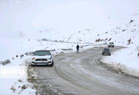 جاده کندوان برفی و لغزنده است