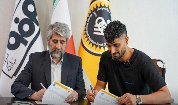 زکی‌پور دو سال دیگر در سپاهان ماند