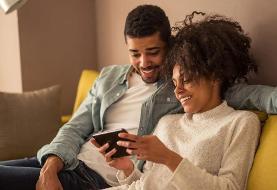 ۵ قانون طلایی زوج‌ های خوشبخت در فضای مجازی