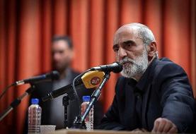 حمله حسین شریعتمداری به موافقان مذاکره : هم خائن‌اند هم احمق