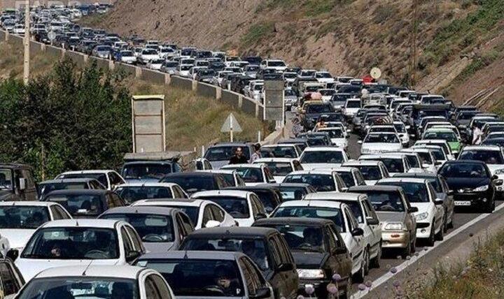 جاده هراز به منظور تخلیه بار ترافیکی یک طرفه شد