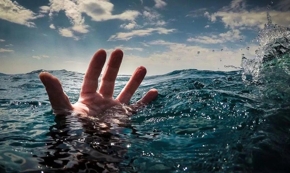 جان‌باختن سه دانش‌آموز تهرانی در سواحل رامسر | آموزش و پرورش: به ما ...
