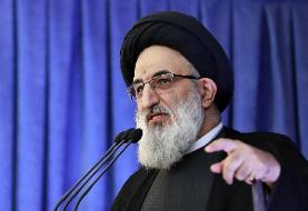 اگر داخل کشور کسی خواسته‌های دشمن را در مصاحبه یا کلیپ بیان کند، پیاده‌نظام دشمن است