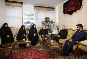 دیدار علی لاریجانی با خانواده شهید سپهبد باقری
