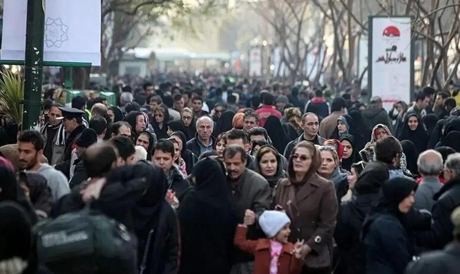 ۱۷ میلیون جوان ایرانی هرگز ازدواج نکرده‌اند!/ تازه‌ترین آمار از مجردها