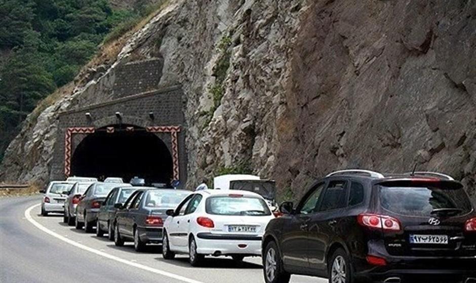 ترافیک سنگین در جاده‌های شمال/ کندوان یک‌طرفه شد
