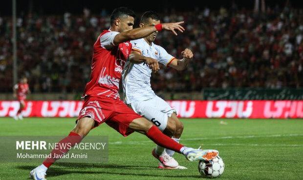 یک گل در نیمه اول پرسپولیس و فولاد