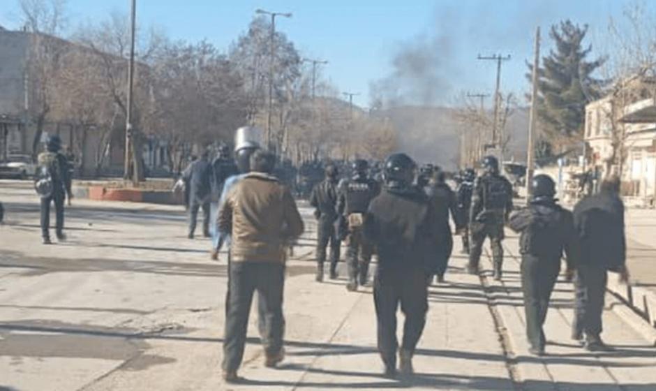 تجمع و تنش در لردگان؛ چندین نفر کشته و زخمی شدند