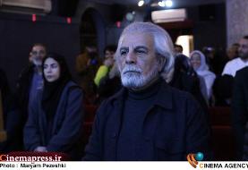 شاهسواری: دست‌هایمان را به هم گره بزنیم تا تنی نلرزد